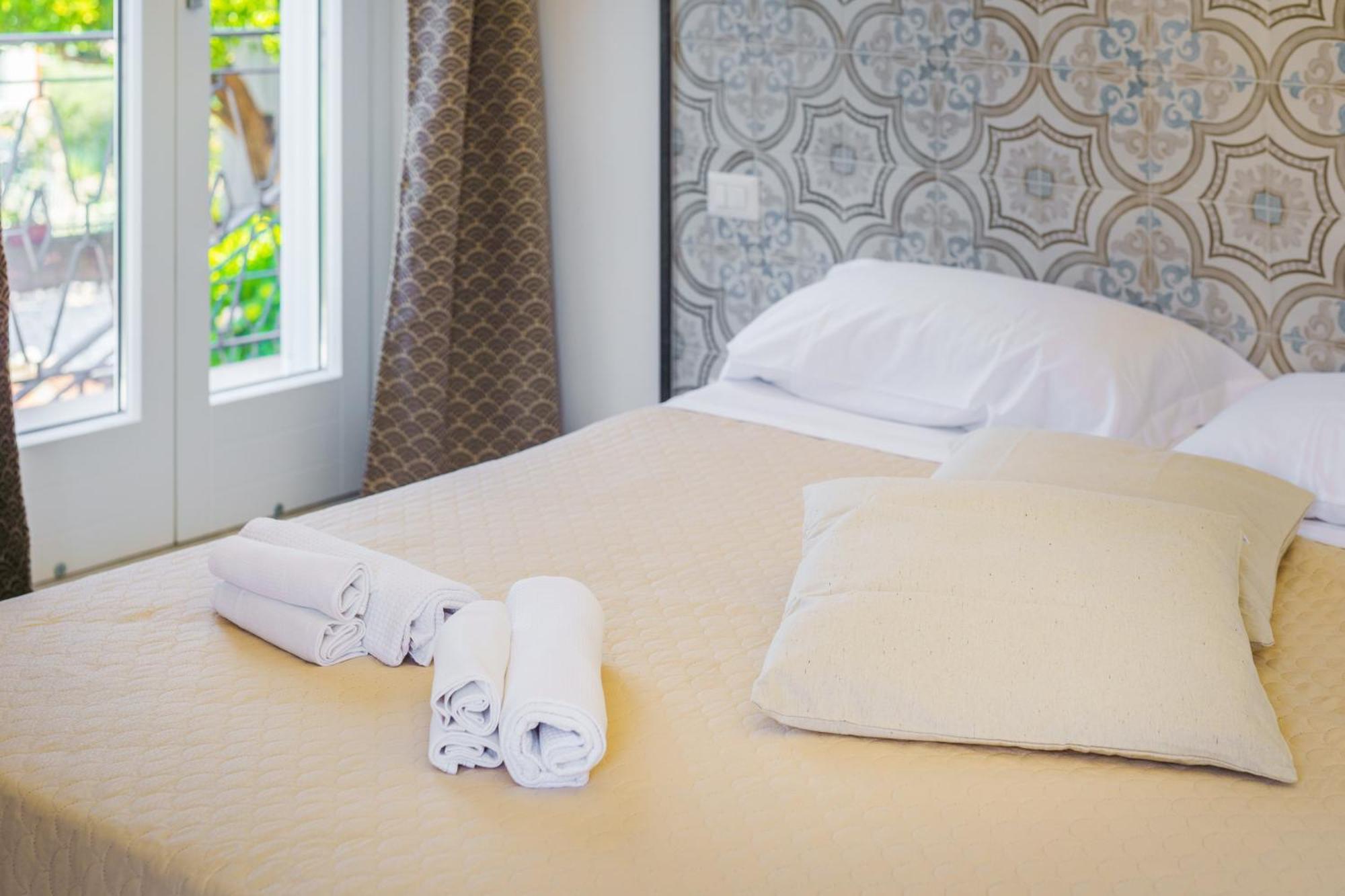 Bed and Breakfast Le Jardin à Procida Extérieur photo